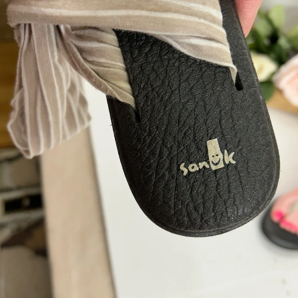 Sanuk Black and Gray Women's Sandals